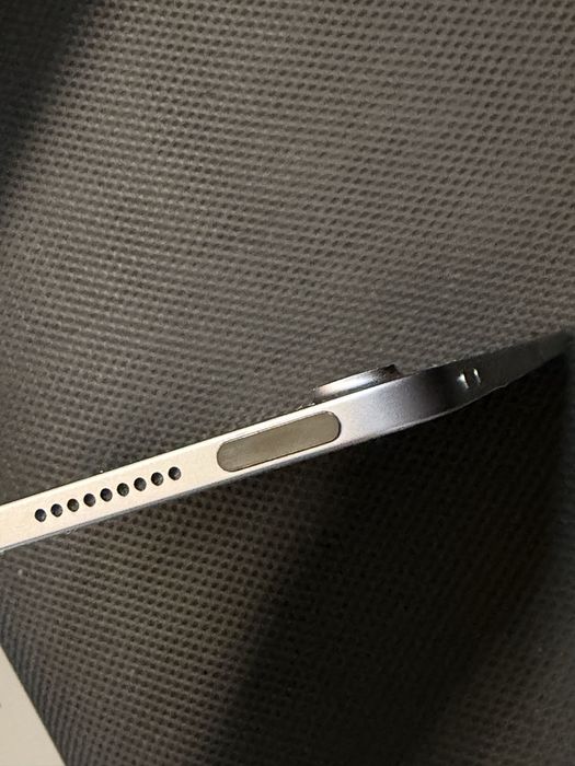 Apple iPad Air 4 arsta foarte bine baterie 88%