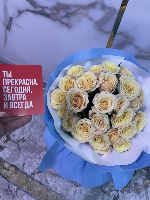 Букет цветов . Белые розы