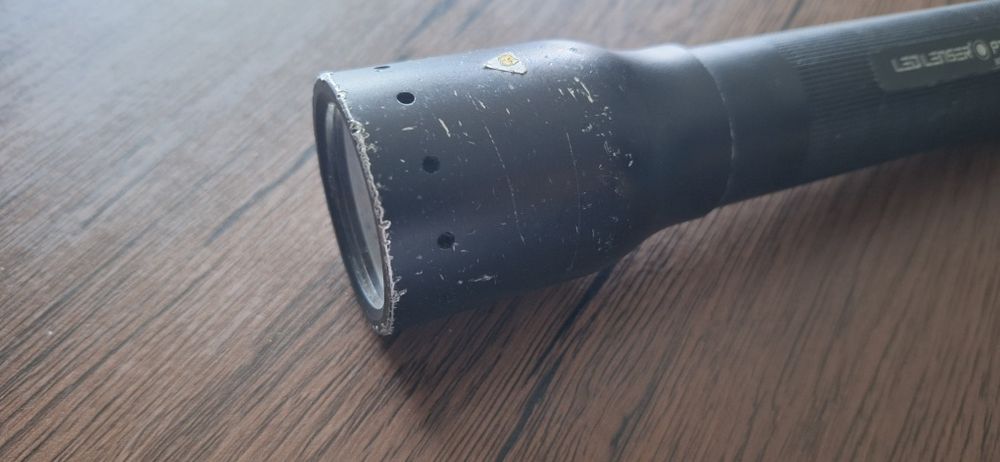 Lanterna Led Lenser P14