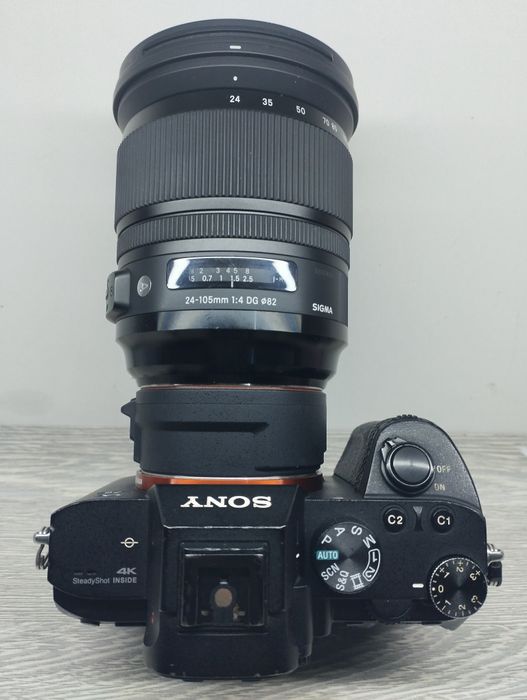 Sony Alpha A7 3, Sigma 24-105 obyektiv bilan 
Sony 24-105 E MOUNT bila