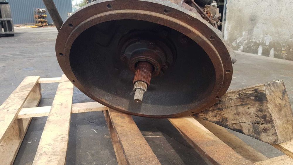 Cutie de viteze buldoexcavator Turne COM-T4-2025