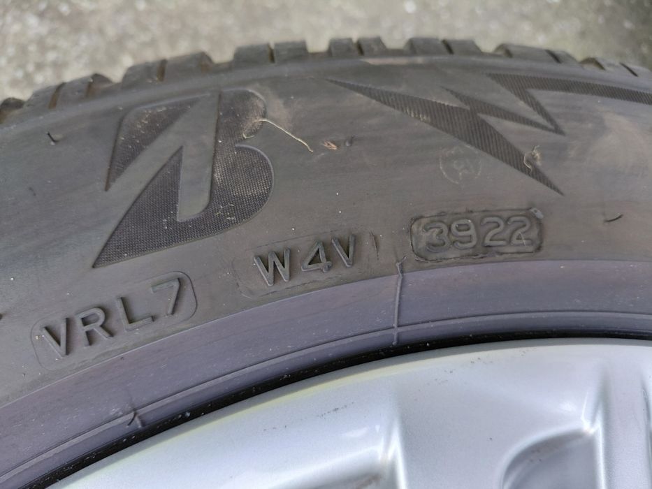 Roti iarna Bmw X3 F25 X4 F26 245/50/18 Bridgestone
