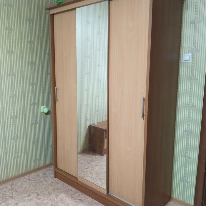 Продам спальный гарнитур