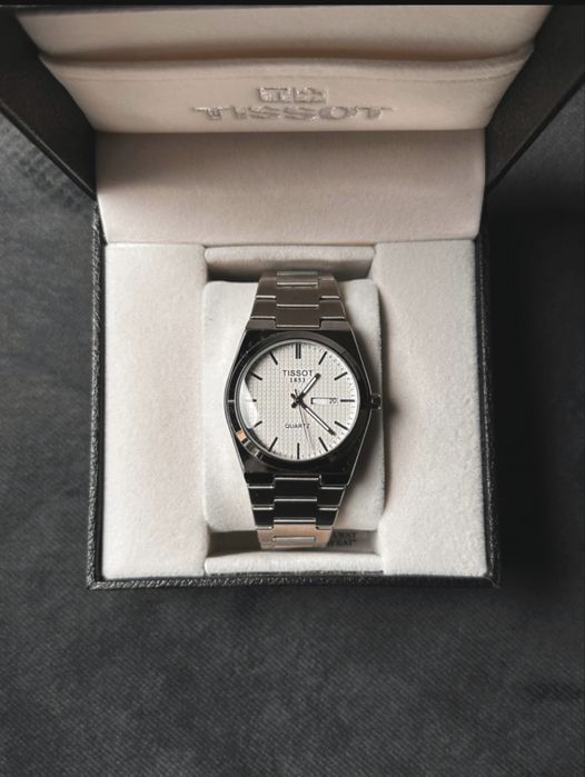 Часы Tissot Quarts