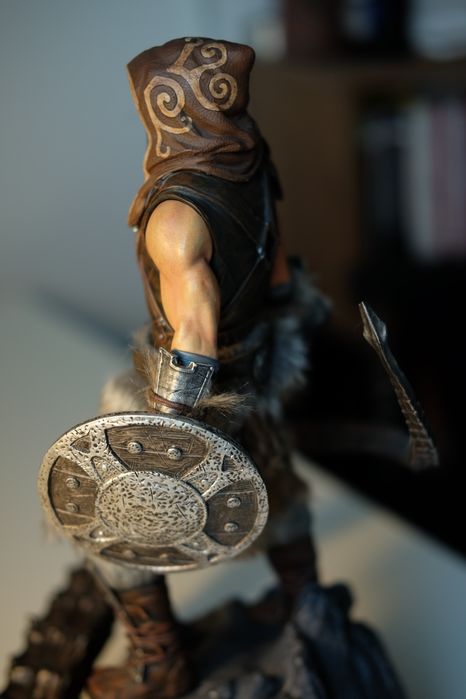 Skyrim Dragonborn Statue: Dragon Priest Mask Variant