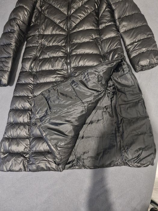 Зимно яке  с естествен пух на качулката