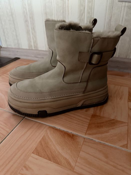 Зимние угги в хорошем состоянии