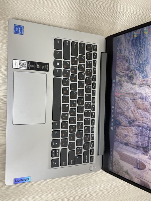 Ноутбук Lenovo Celeron N4020