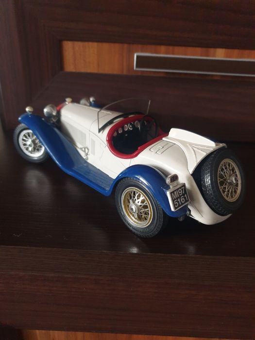 Alfa Romeo macheta