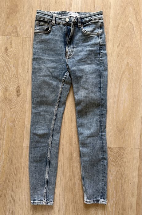 Ластични дънки ZARA