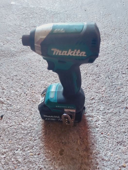 Ударни оригинални безчеткови инструменти макита.