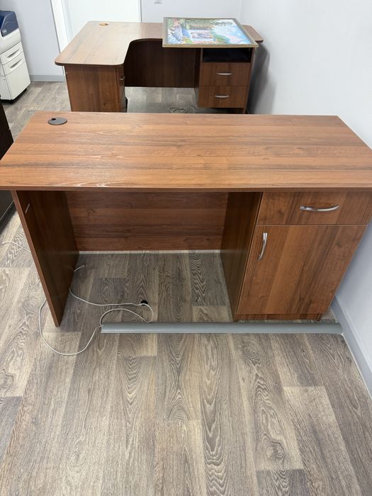 Продам офисную мебель