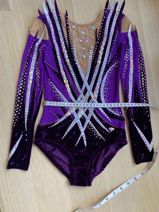 Costum gimnastica ritmica