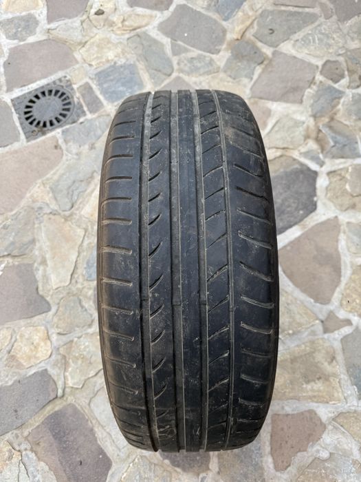 Vand 2 cauciucuri Dunlop Vara 225 60 r17