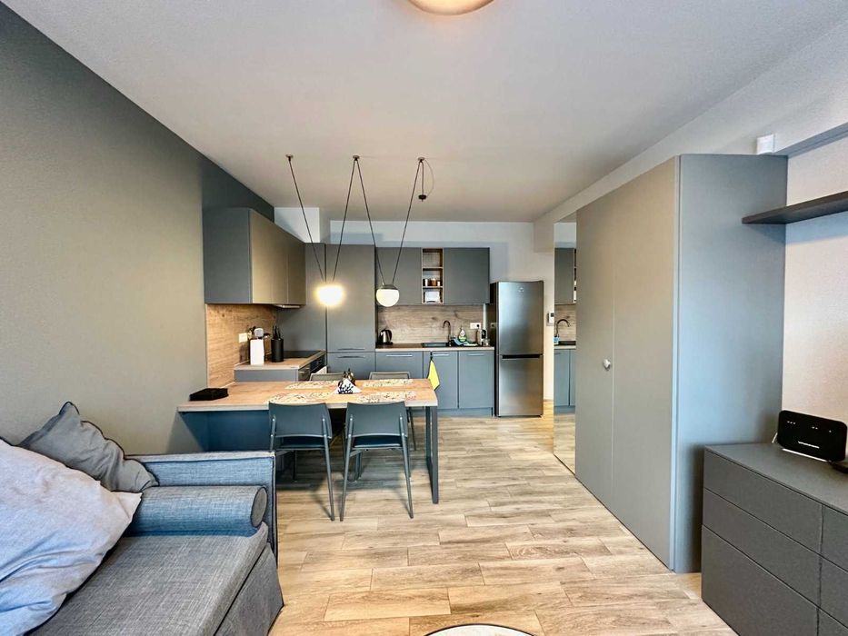 Дава се под наем Двустаен апартамент в София, Витоша - 70 кв.м за 700 € - Снимка #1