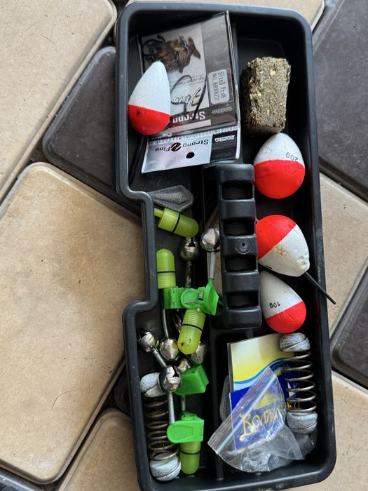 Продаются принадлежности для рыбалки