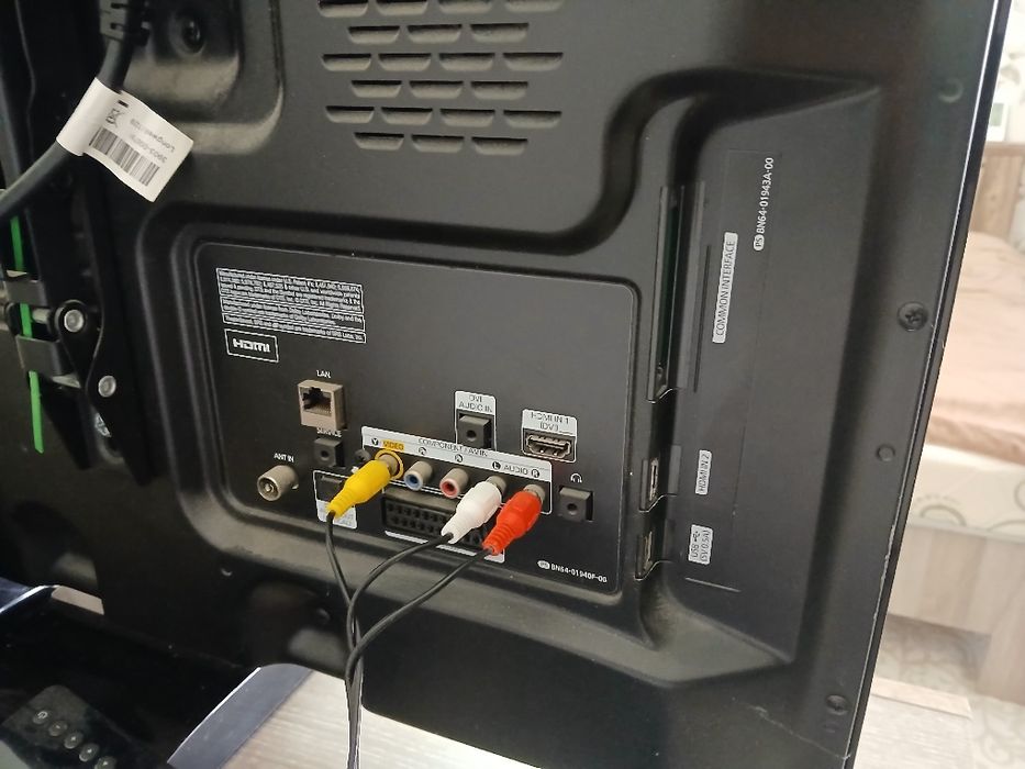 Телевизор SAMSUNG