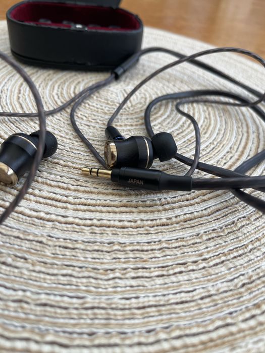 Casti hi res in ear JVC HA-FW1800 + player Hi RES Colorfly