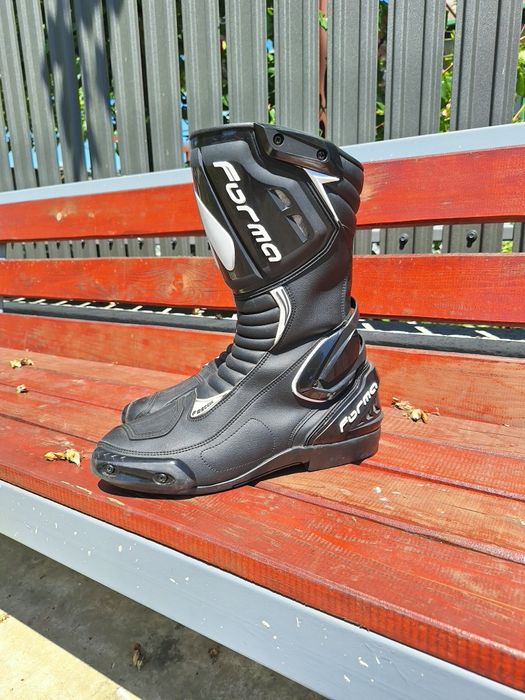 Vand ghete forma din piele motocicleta