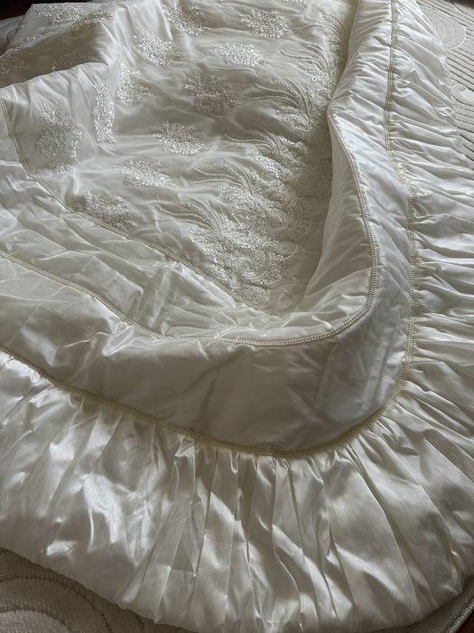 Декоративное покрывало