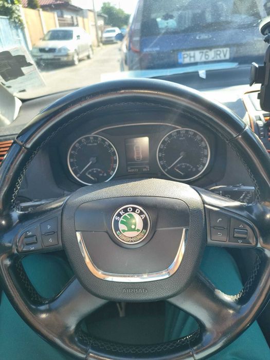 SKODA Octavia 2013 — imagine 5