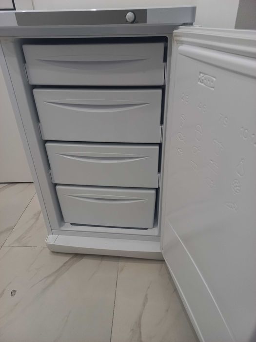 Морозильная камеоа Indesit