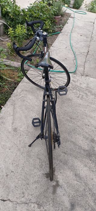 Шоссейный велосипед TrinX