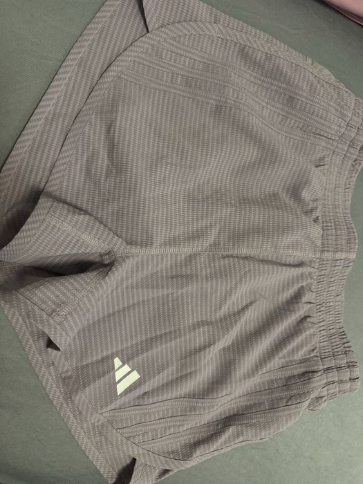 Оригинални къси панталонки adidas и nike