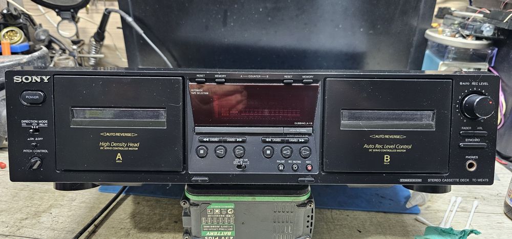 Кассетная дека Sony