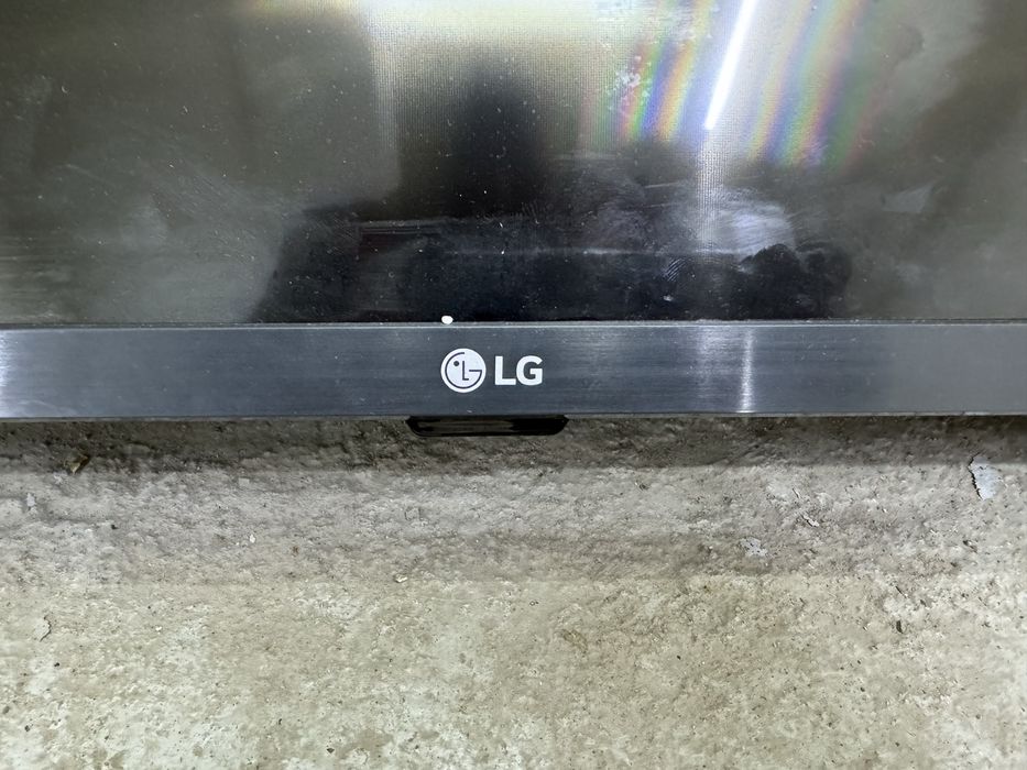 Телевизор на Запчасти