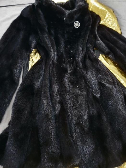 Канадская норка , чёрная,  в идеальном состоянии