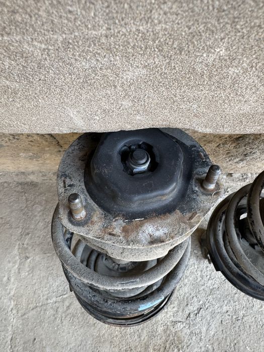 Амортизатор.     .