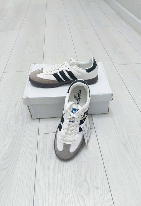 Женская обувь 33-34 размер