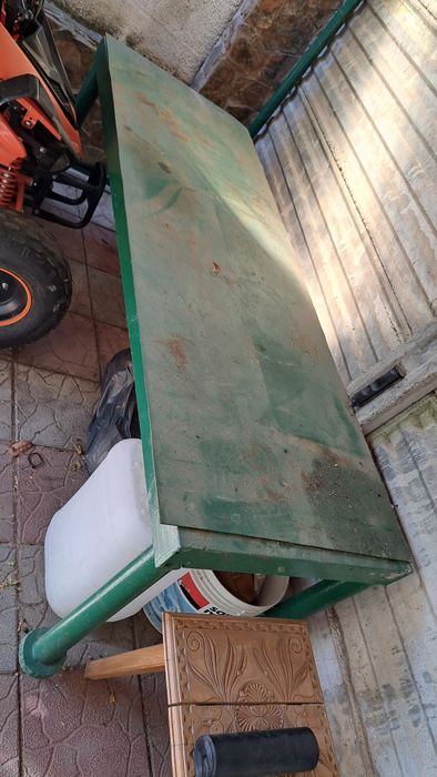 Banc de lucru masiv din fier