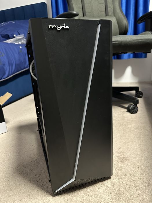 Cooler Artic racire cu lichid si carcasa Myria