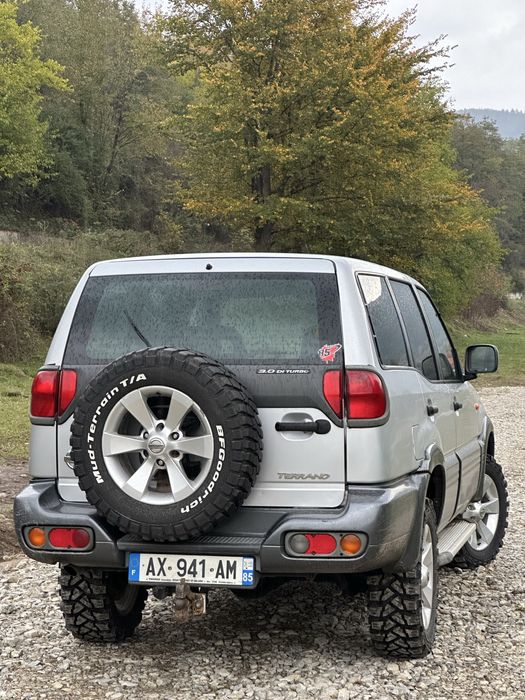 Nissan terrano 2.      2005.           3.0 diesel