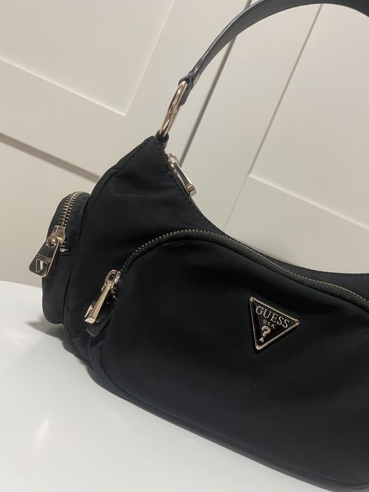 Черна Guess чанта оригинална