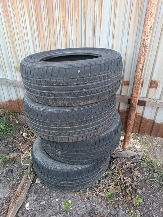 Продав авто шины б/у 215/60r15