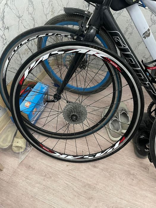 Pasak HB13/P19 70OC Road

Wheelset.