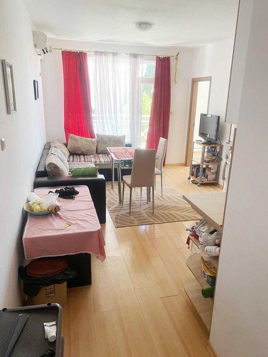 Обзаведен тристаен апартамент в комплекс ”Sunny Day 6”