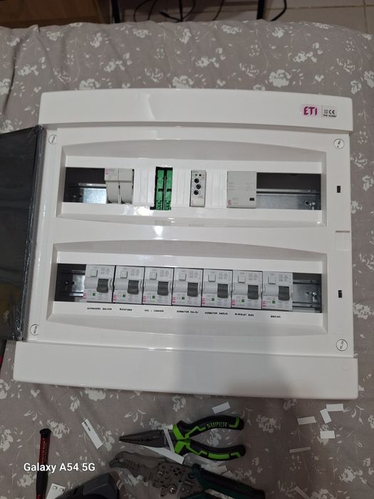 Electrician servicii smart consultanță și mentenanță 24 7/7