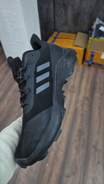 Обувь	Adidas	TERREX	Black / Outdoor	45	10000