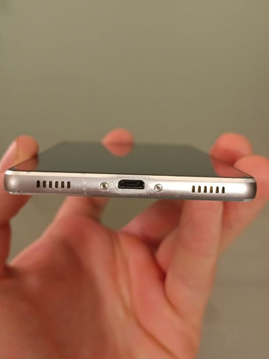 Huawei p8 телефон
