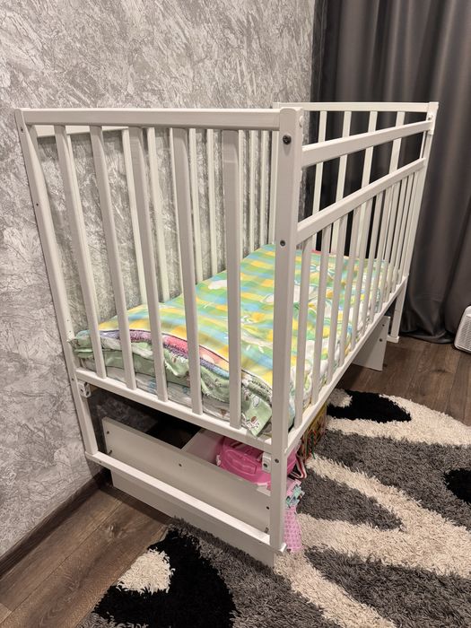 Продам детскую кроватку