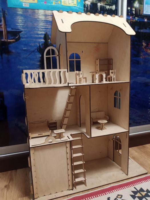 Домик для кукол.