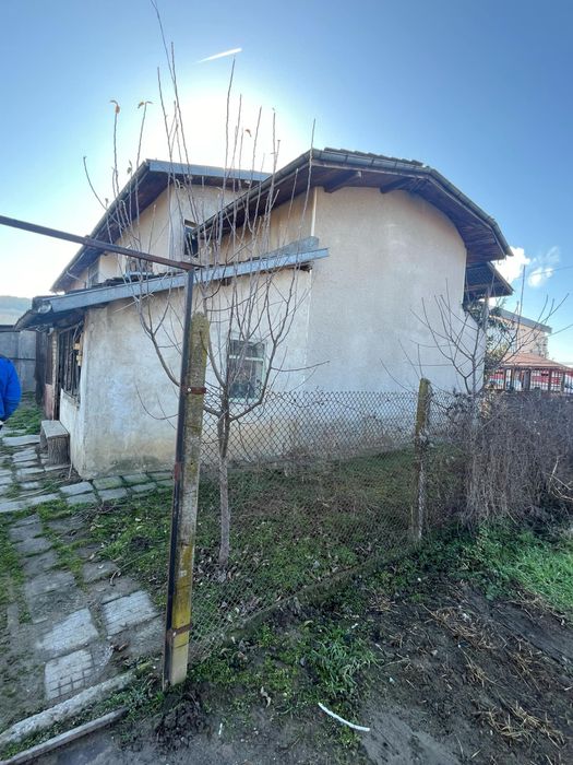 Продава се Къща в Стражица - 120 кв.м за 298 €/кв.м - Снимка #2