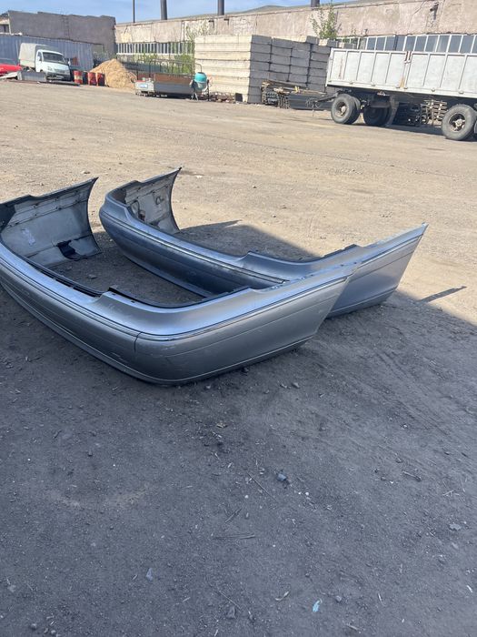 Задний бампер на мерседес S320 W220 mercedes