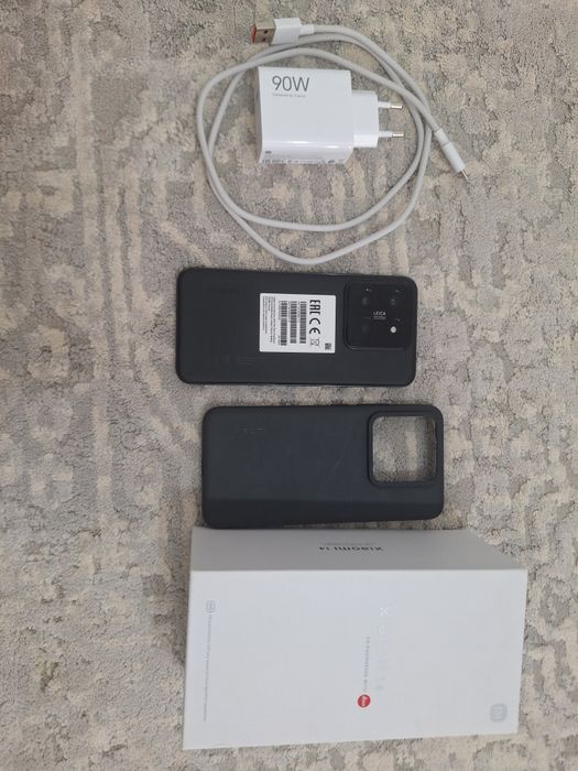 Xiaomi 14 12/256gb