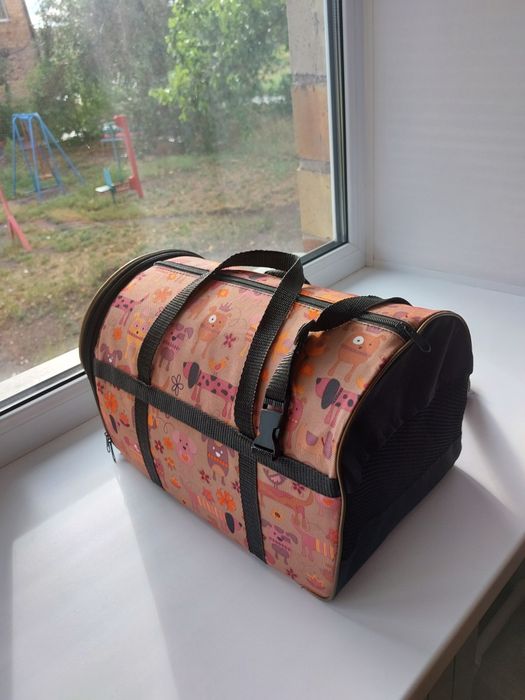 Переноска для кошек-собак