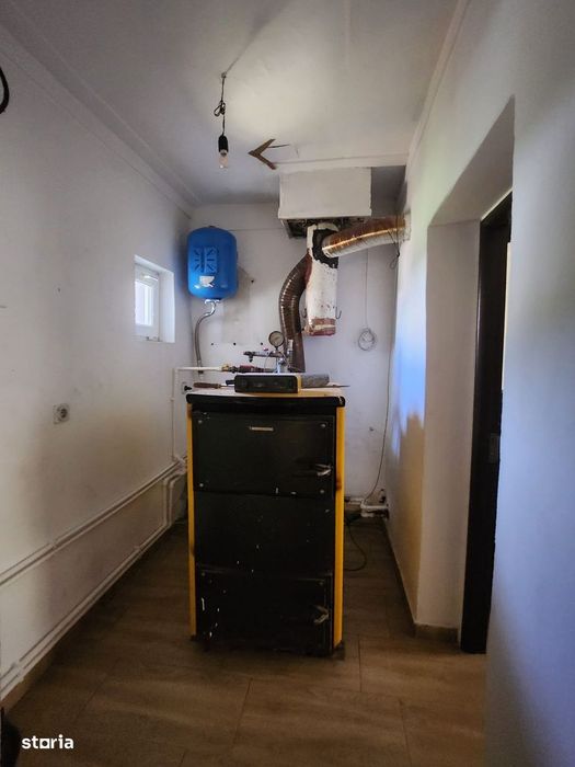 Casa in Dumbrava la E85 plus Spatiu Comercial